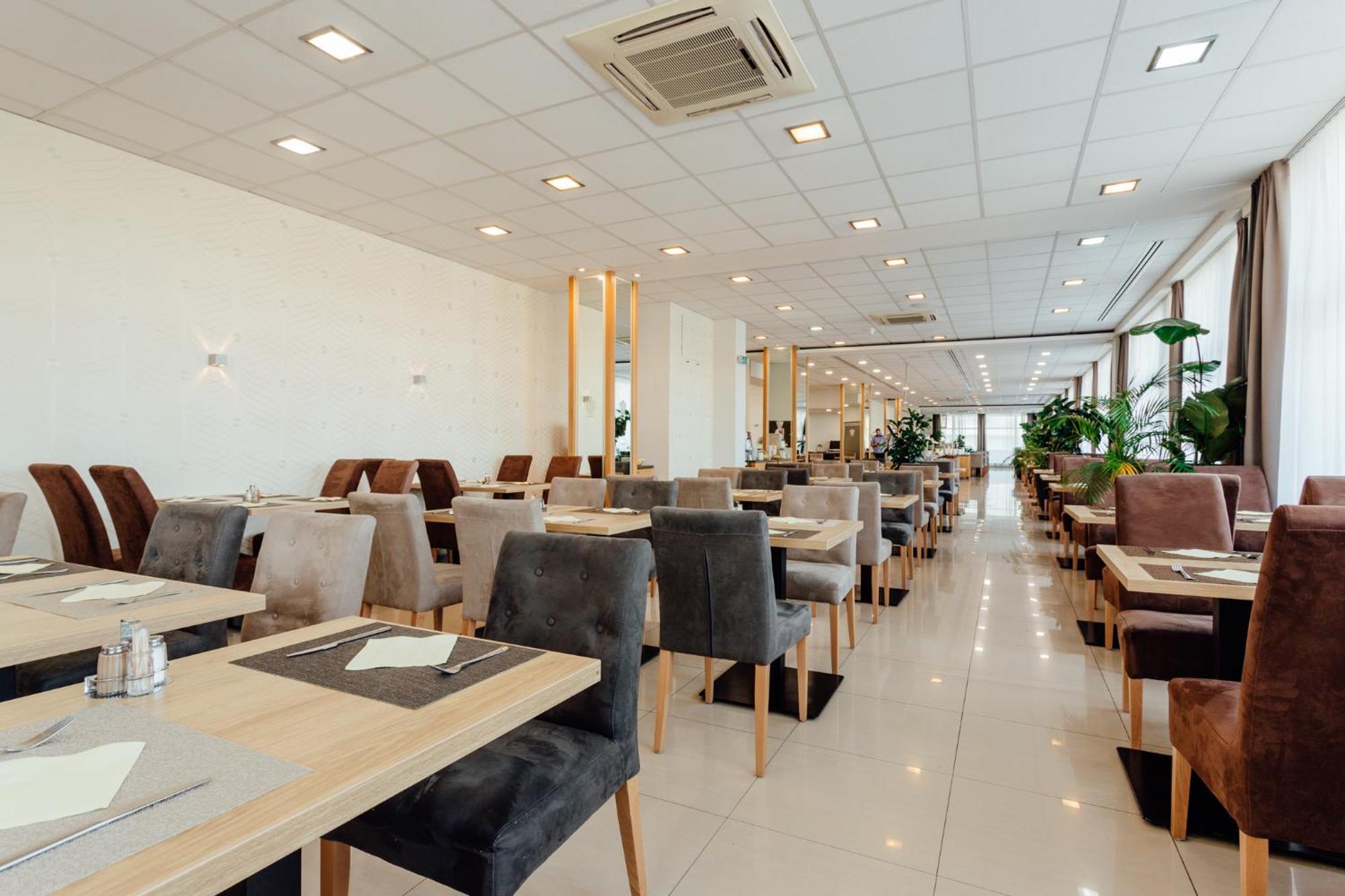 Rezidencia Opera Apartment Turcianske Teplice Luaran gambar